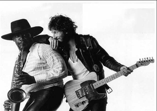 bruce_springsteen_clarence_clemons_born_to_run_eric_meola_1975